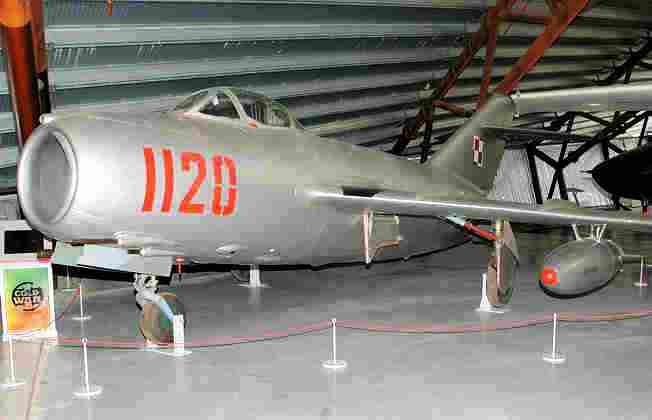 MiG-15 BIS, Mikojan-Gurewitsch MiG-15 BIS, Mikojan-Gurewitsch